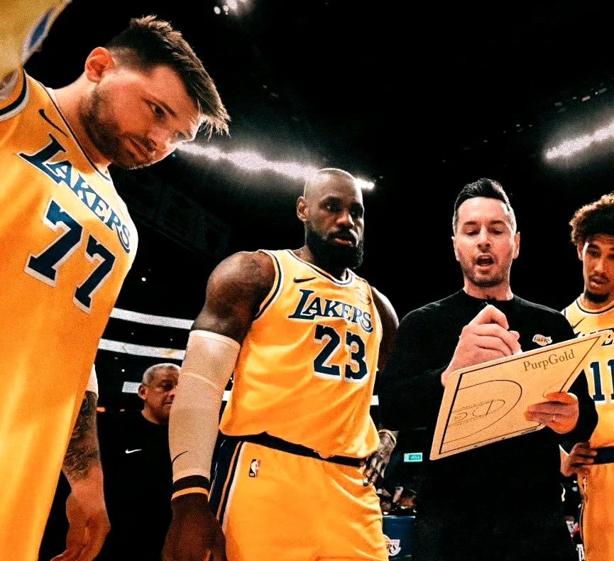 湖人力克篮网，汉密尔顿送出助攻的简单介绍