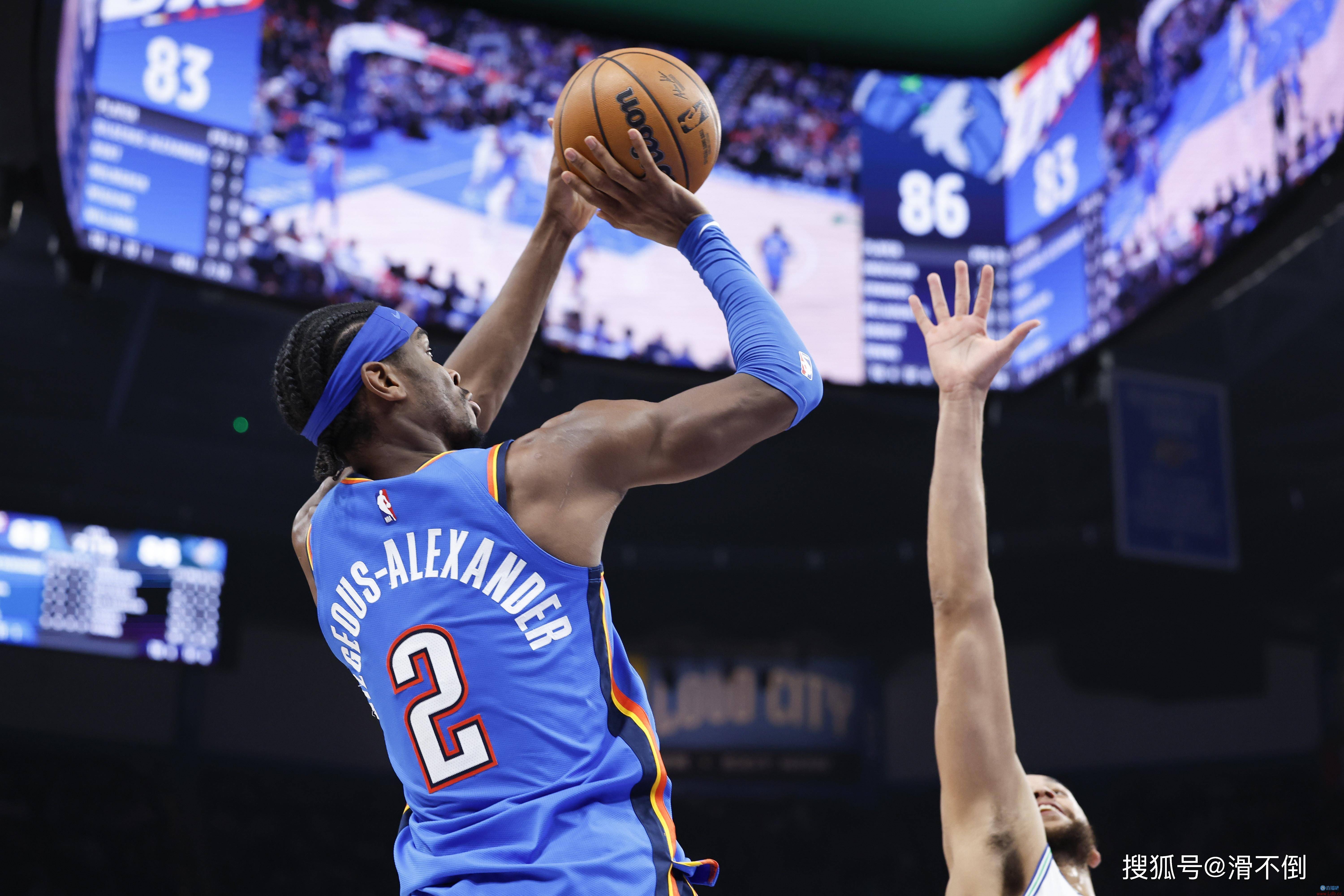 魔术鏖战尼日利亚男篮,克莱制霸全场 魔术鏖战尼日利亚男篮,克莱制霸全场