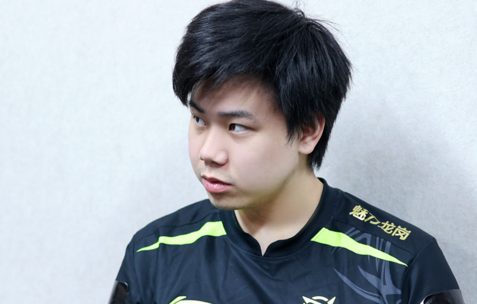 IG轻取Misfits,Scout高光表现 IG轻取Misfits,Scout高光表现