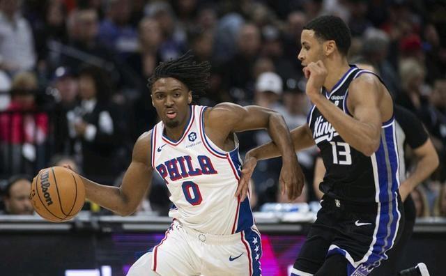 包含国王球员扬名赛场,展现默契配合精神的词条 包含国王球员扬名赛场,展现默契配合精神的词条