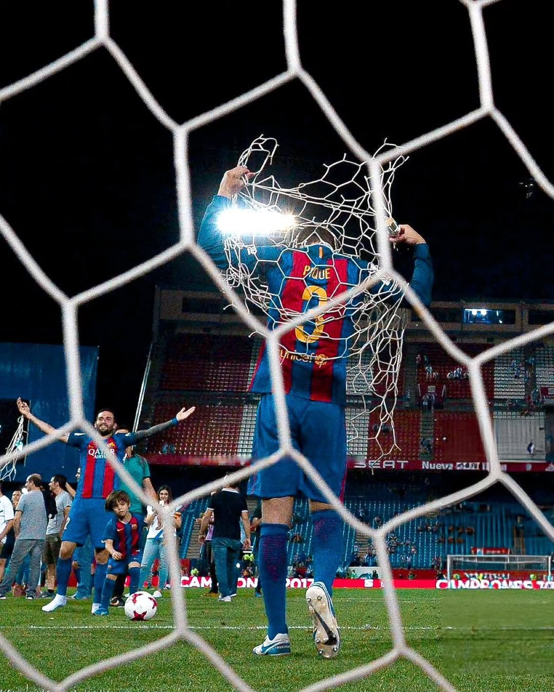 ac米兰下载-切尔西客场大胜水晶宫，佩德罗建功助球队取得连胜的简单介绍