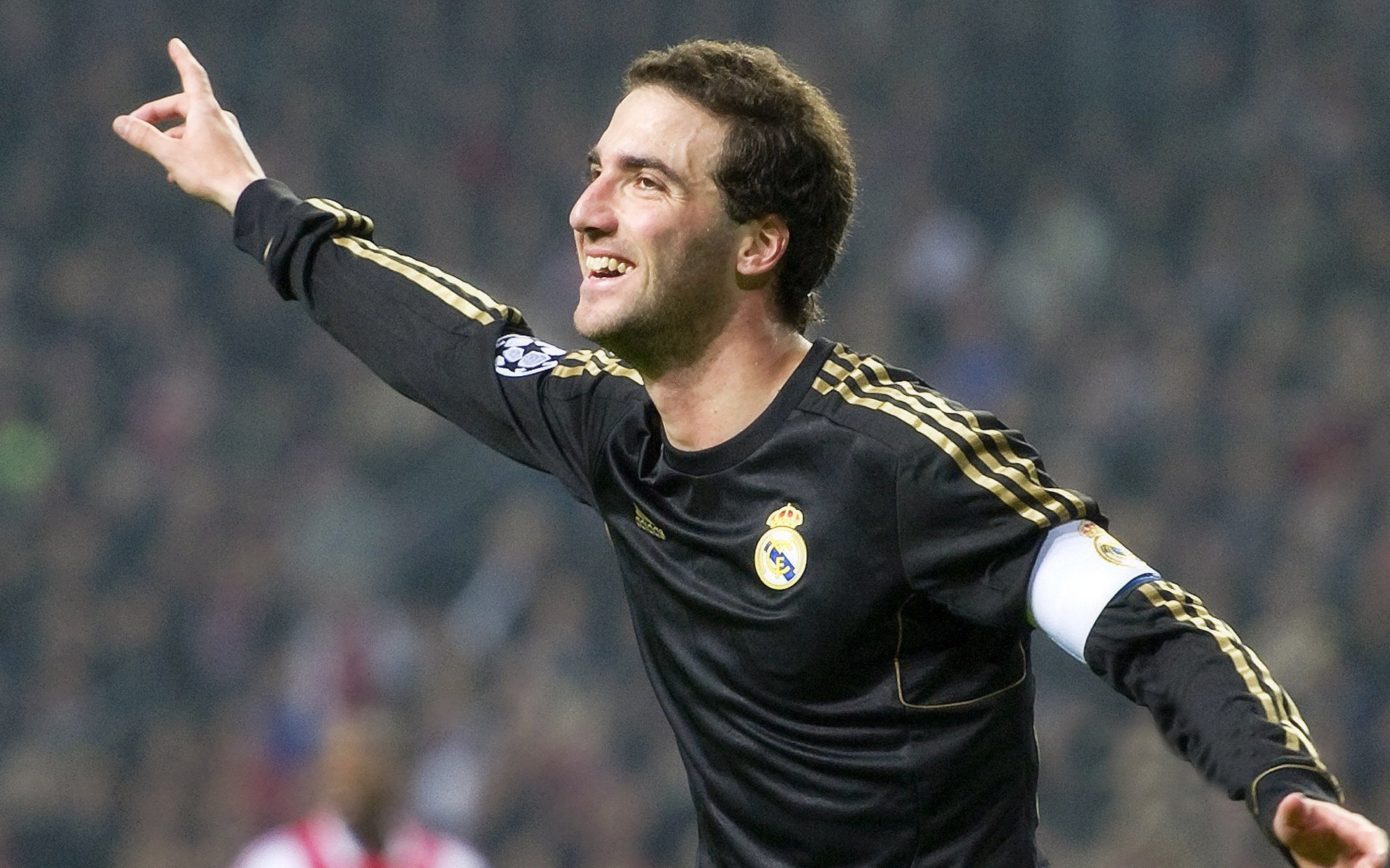 米兰捕鱼-锁死与接管，当快船式防守遇见詹姆斯式统治